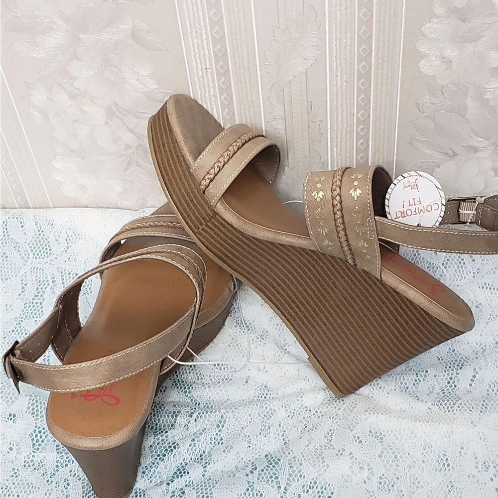 Jellypop Comfort Fit Wedges Sandals NWOT